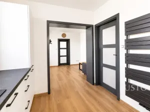 Prodej bytu 2+1, Záblatí, 52 m2
