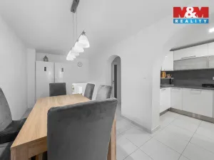 Prodej rodinného domu, Chlumec, Chlumecká, 260 m2