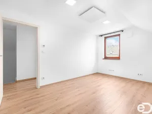 Prodej bytu 4+kk, Choteč, 105 m2