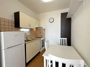 Pronájem bytu 2+kk, Praha - Stodůlky, Trávníčkova, 44 m2