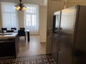Pronájem bytu 3+1, Praha - Josefov, Široká, 154 m2