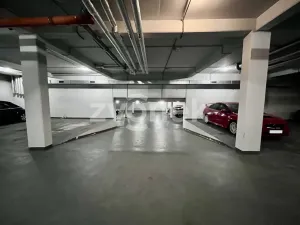 Pronájem garáže, Zlín, Podlesí II, 18 m2