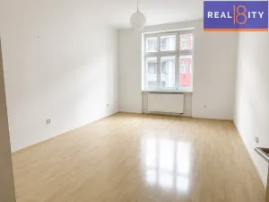 Prodej bytu 1+1, Praha, Jaselská, 55 m2