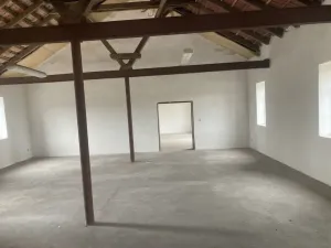 Pronájem skladu, Církvice, 511 m2