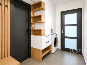 Prodej bytu 2+1, Záblatí, 52 m2