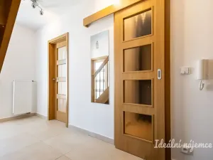 Pronájem bytu 2+kk, Praha - Holešovice, Tusarova, 64 m2