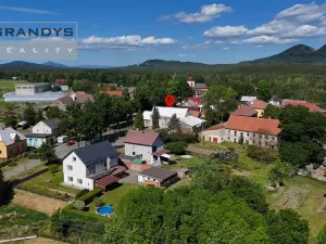 Prodej rodinného domu, Okna, 630 m2