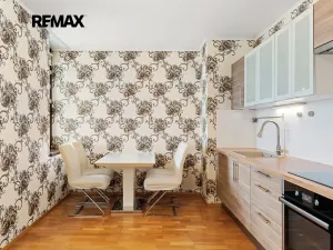 Pronájem bytu 2+kk, Praha - Žižkov, Ke kapslovně, 64 m2