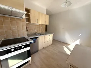Pronájem bytu 2+1, Hrušovany u Brna, Sídliště, 58 m2