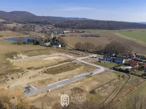 Prodej pozemku pro bydlení, Komárov, 744 m2