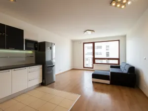 Pronájem bytu 2+kk, Praha - Vysočany, Ocelářská, 59 m2