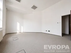 Pronájem kanceláře, Vrchlabí, Krkonošská, 160 m2