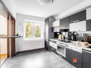 Prodej bytu 2+1, Třeboň - Třeboň II, Táboritská, 68 m2