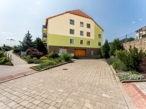 Prodej kanceláře, Holubice, 63 m2