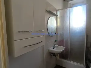 Pronájem pokoje, Hradec Králové, Okružní, 25 m2