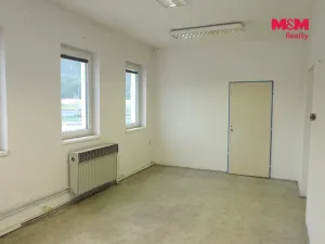 Pronájem kanceláře, Králův Dvůr, V Lukách, 200 m2