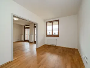 Pronájem bytu 4+1, Praha - Smíchov, Štefánikova, 147 m2