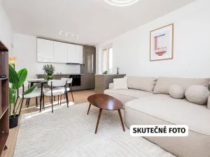 Prodej bytu 4+kk, Praha - Hloubětín, Poděbradská, 73 m2