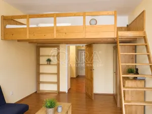 Prodej bytu 1+1, Praha - Smíchov, Křížová, 38 m2