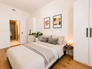 Pronájem bytu 2+kk, Praha - Smíchov, Grafická, 62 m2