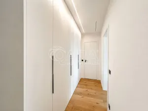 Pronájem bytu 2+kk, Praha - Smíchov, Grafická, 62 m2
