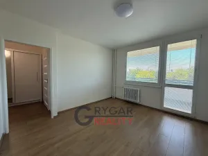 Pronájem bytu 2+kk, Praha - Prosek, Prosecká, 41 m2