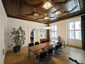 Pronájem kanceláře, Praha, Politických vězňů, 250 m2