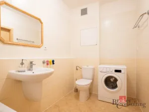 Prodej bytu 2+kk, Praha - Libeň, Nad Okrouhlíkem, 58 m2
