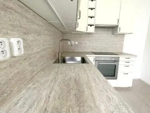 Pronájem bytu 2+kk, Karlovy Vary, Svatošská, 69 m2