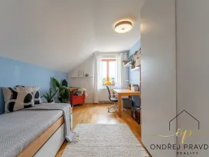 Prodej rodinného domu, Liteň, Karlštejnská, 237 m2