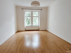 Pronájem bytu 2+1, Praha - Vršovice, 28. pluku, 70 m2