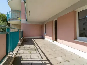 Pronájem bytu 2+kk, Praha - Strašnice, Gutova, 65 m2