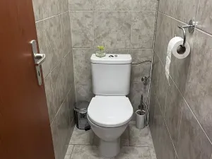 Pronájem obchodního prostoru, Čáslav, Formíkova, 20 m2