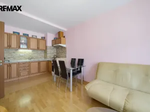 Prodej bytu 2+kk, Karlovy Vary, Jateční, 40 m2