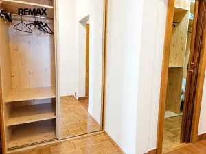 Pronájem bytu 2+1, Praha - Strašnice, Křenická, 57 m2