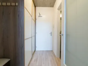 Pronájem bytu 2+kk, Praha - Libeň, Novovysočanská, 37 m2