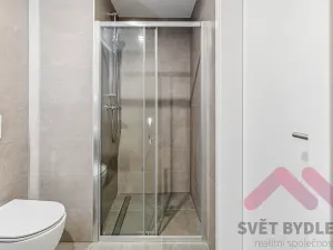Pronájem bytu 1+kk, Praha - Modřany, Komořanská, 37 m2