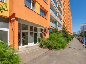 Prodej bytu 2+kk, Praha, Zelenohorská, 43 m2