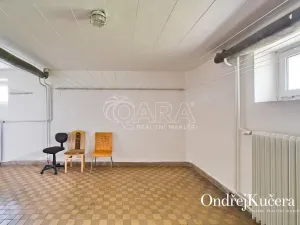 Pronájem bytu 3+kk, Praha - Břevnov, Na Petřinách, 67 m2