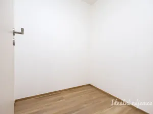 Pronájem bytu 2+kk, Praha - Hloubětín, Poděbradská, 64 m2
