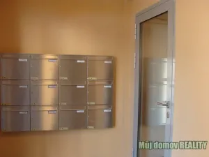 Pronájem bytu 1+kk, Praha - Michle, Hanusova, 38 m2