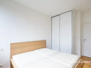 Pronájem bytu 2+kk, Praha - Libeň, Zenklova, 53 m2