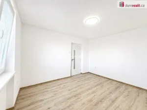 Pronájem bytu 2+1, Teplice, Třebízského, 75 m2