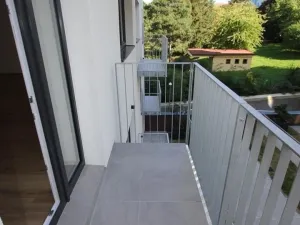 Pronájem bytu 1+kk, Praha, Štěchovická, 40 m2