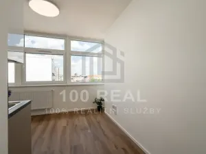 Pronájem bytu 1+kk, Pardubice, třída Míru, 27 m2