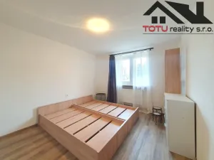 Pronájem bytu 2+1, Smiřice, Sídliště, 50 m2