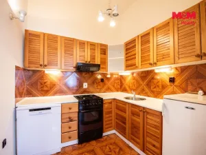 Pronájem kanceláře, Hradec Králové, Šafaříkova, 53 m2