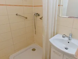 Pronájem bytu 3+1, Praha - Lhotka, Mariánská, 74 m2