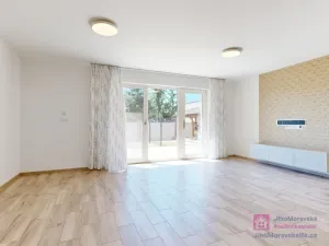 Prodej bytu 3+kk, Břeclav, Kapusty, 125 m2