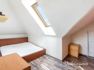 Pronájem bytu 3+1, Praha - Žižkov, Baranova, 89 m2